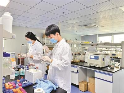 科研经济托举 '新光明'加速崛起 生物技术研发的澎湃动能